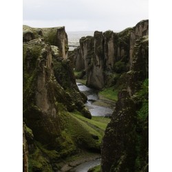 Topný obraz - Skalní údolí